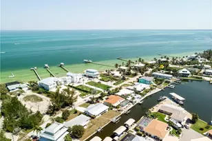 7815 Bocilla Ln, Bokeelia, FL 33922 - Photo 35