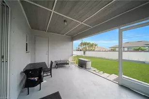 1826 NE 17th Pl, Cape Coral, FL 33909 - Photo 31