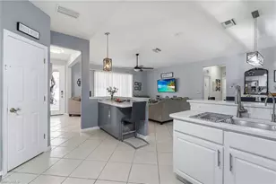 3931 Recreation Ln, Naples, FL 34116 - Photo 7