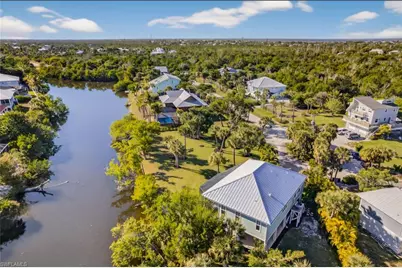 1637 Sabal Sands Rd, Sanibel, FL 33957 - Photo 9