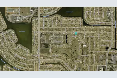 402 SE 8th St, Cape Coral, FL 33990 - Photo 5