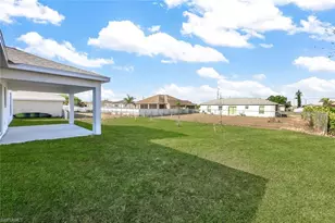 1702 NW 5th Pl, Cape Coral, FL 33993 - Photo 25