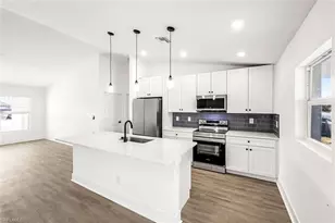 1702 NW 5th Pl, Cape Coral, FL 33993 - Photo 9