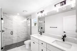 1702 NW 5th Pl, Cape Coral, FL 33993 - Photo 17