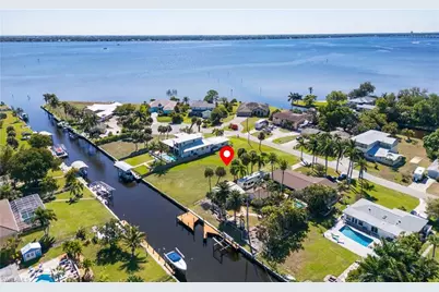 1820 Marina Cir, North Fort Myers, FL 33903 - Photo 1