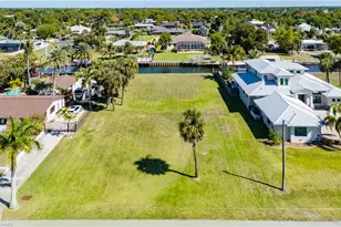 1820 Marina Cir, North Fort Myers, FL 33903 - Photo 13