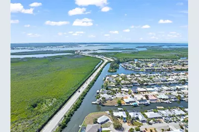 12065 Boat Shell Dr, Matlacha Isles, FL 33991 - Photo 21