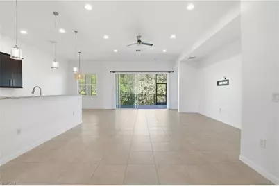 8752 Banyan Bay Blvd, Fort Myers, FL 33908 - Photo 7