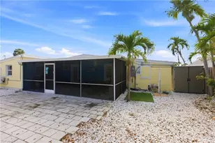 185 Hibiscus Dr, Fort Myers Beach, FL 33931 - Photo 31