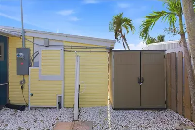 185 Hibiscus Dr, Fort Myers Beach, FL 33931 - Photo 29