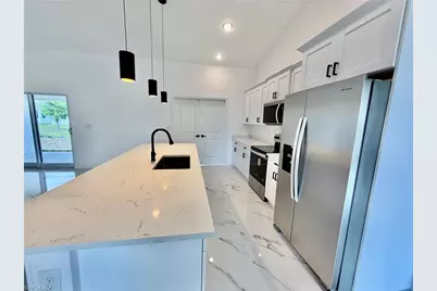 2600 26th St W, Lehigh Acres, FL 33971 - Photo 9