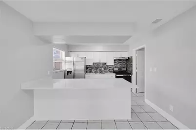 15 SE 24th Ave #E, Cape Coral, FL 33990 - Photo 5