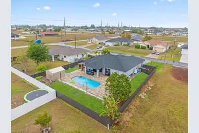 2304 NW 7th St, Cape Coral, FL 33993 - Photo 3