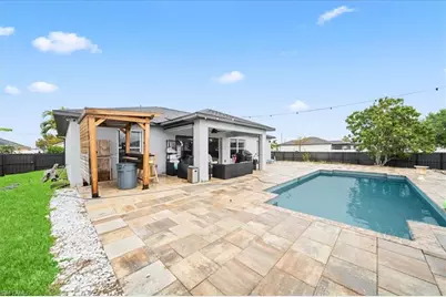 2304 NW 7th St, Cape Coral, FL 33993 - Photo 7