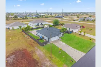 2304 NW 7th St, Cape Coral, FL 33993 - Photo 9