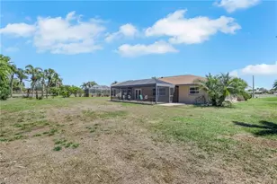 19929 Petrucka Cir N, Lehigh Acres, FL 33936 - Photo 23