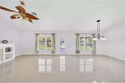 533 Willowbrook Dr, Lehigh Acres, FL 33972 - Photo 5