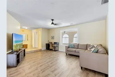 7018 Overlook Dr, Fort Myers, FL 33919 - Photo 7