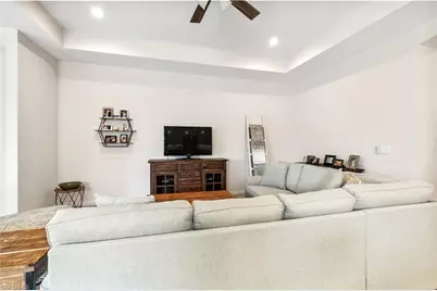 2935 Sunset Pointe Cir, Cape Coral, FL 33914 - Photo 15