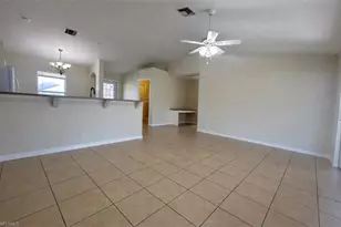 2010 NE 13th Pl, Cape Coral, FL 33909 - Photo 7