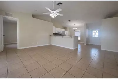 2010 NE 13th Pl, Cape Coral, FL 33909 - Photo 3