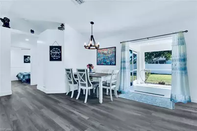 2533 SW 26th Ave, Cape Coral, FL 33914 - Photo 5