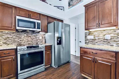 2533 SW 26th Ave, Cape Coral, FL 33914 - Photo 7