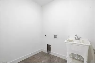 1119 NW 28th Pl, Cape Coral, FL 33993 - Photo 23