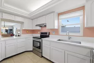 4231 SE 19th Pl, Cape Coral, FL 33904 - Photo 5