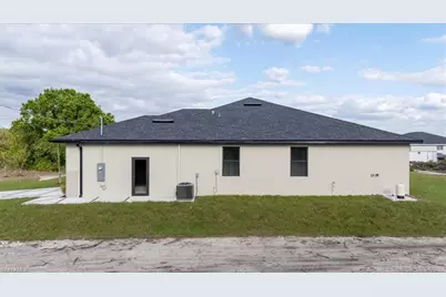 2505 11th St SW, Lehigh Acres, FL 33976 - Photo 11