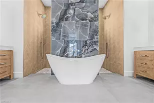 512 NW 35th Pl, Cape Coral, FL 33993 - Photo 25