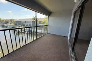 123 SW 47th Terrace, Cape Coral, FL 33914 - Photo 5