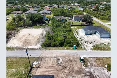 421 Yolanda St, Lehigh Acres, FL 33972 - Photo 7