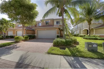 2426 Laurentina Ln, Cape Coral, FL 33909 - Photo 3
