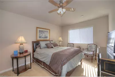 2426 Laurentina Ln, Cape Coral, FL 33909 - Photo 9