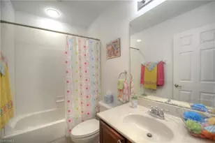 2426 Laurentina Ln, Cape Coral, FL 33909 - Photo 13