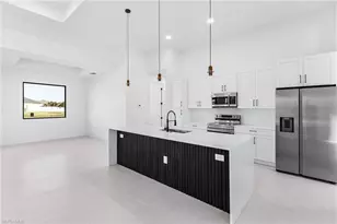 417 SW 23rd Terrace, Cape Coral, FL 33991 - Photo 9