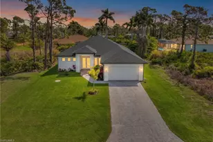 133 West Dr, Rotonda West, FL 33947 - Photo 1