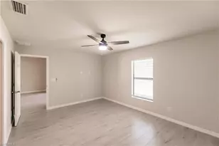 925 SE 14th St, Cape Coral, FL 33990 - Photo 15