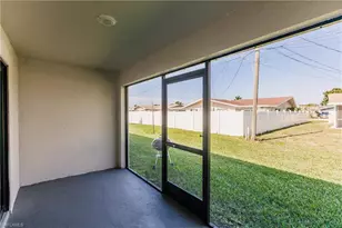 925 SE 14th St, Cape Coral, FL 33990 - Photo 29