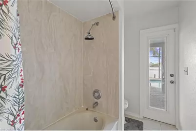 313 SE 6th St, Cape Coral, FL 33990 - Photo 15