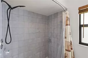 313 SE 6th St, Cape Coral, FL 33990 - Photo 25