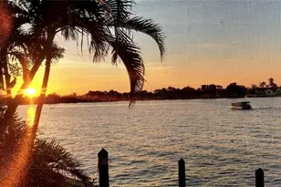 313 SE 6th St, Cape Coral, FL 33990 - Photo 33