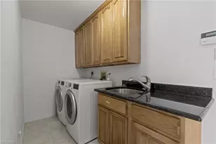 313 SE 6th St, Cape Coral, FL 33990 - Photo 29