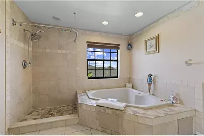 313 SE 6th St, Cape Coral, FL 33990 - Photo 19