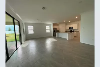 14662 Cantabria Dr, Fort Myers, FL 33905 - Photo 25