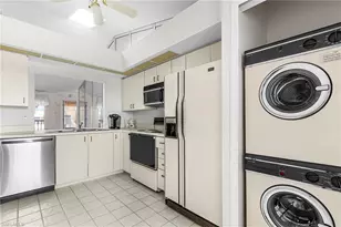 4620 SE 5th Pl, Cape Coral, FL 33904 - Photo 9