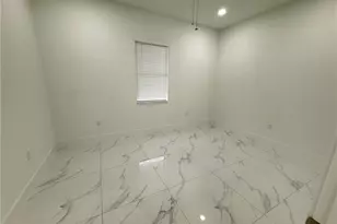 1253 Columbus Blvd, Fort Myers, FL 33913 - Photo 7