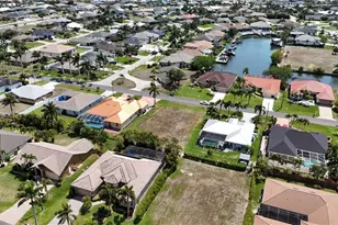 2507 SW 25th St, Cape Coral, FL 33914 - Photo 5