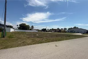 4037 SW 2nd Pl, Cape Coral, FL 33914 - Photo 9